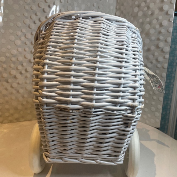 Vintage Wicker Doll Carriage with 🐰Bunny Bundle - Picture 8 of 13